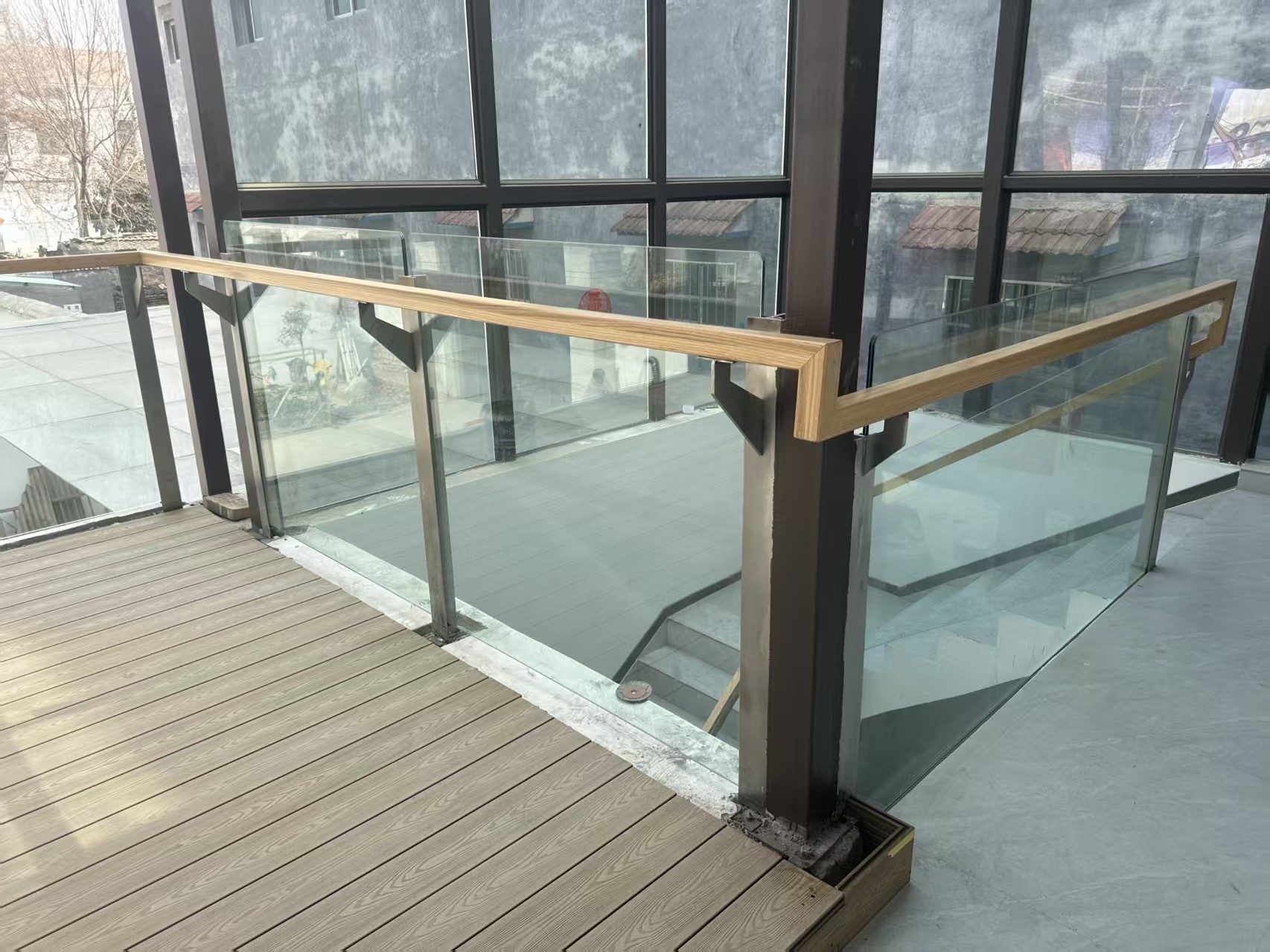 河间市不锈钢防盗窗玻璃雨棚 - 厂家